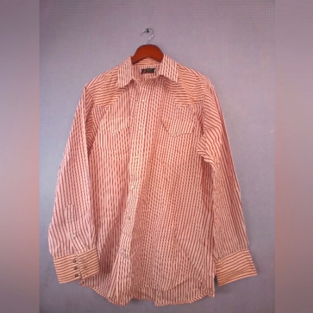 Classic Western-Style Pink Striped Button-Down‎ Shirt with Pearl Snap Buttons